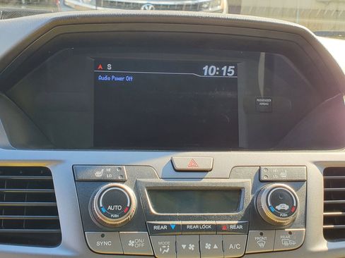 Used 2013 Honda Odyssey EX-L image 22