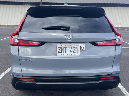 Used 2025 Honda CR-V EX image 5