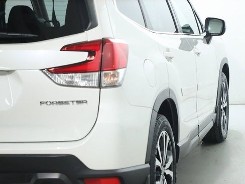 Certified 2023 Subaru Forester Limited image 50