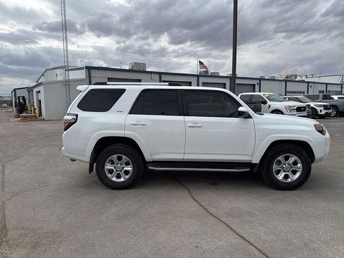 Used 2022 Toyota 4Runner SR5 image 6
