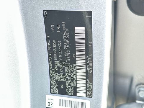 Used 2024 Toyota Grand Highlander AWD image 35