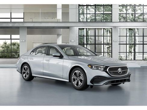 New 2026 Mercedes-Benz E 450 4MATIC Sedan image 11