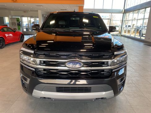 Certified 2022 Ford Expedition Limited image 8