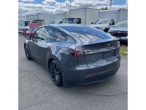 Used 2023 Tesla Model Y Performance AWD/4WD image 4
