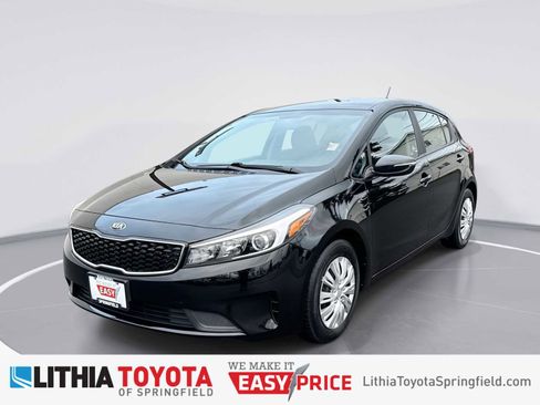 Used 2017 Kia Forte LX image 1