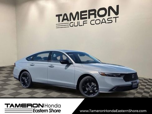Used 2025 Honda Accord SE image 1