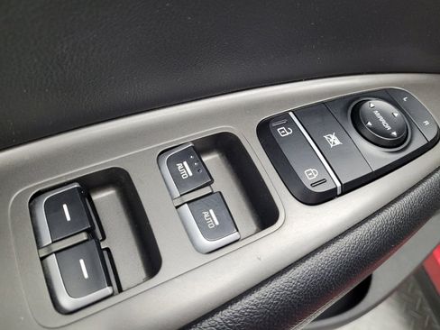 Used 2019 Kia Optima S w/ S Panoramic Sunroof Package FWD image 27
