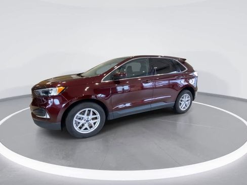 Used 2022 Ford Edge SEL w/ Convenience Package image 4