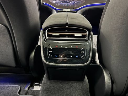 Used 2024 Mercedes-Benz EQS AMG 4MATIC image 41