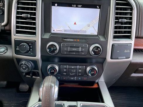 Used 2019 Ford F150 King Ranch w/ Equipment Group 601A Luxury AWD/4WD image 16