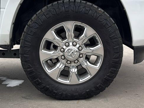 Certified 2024 RAM 2500 Limited image 29