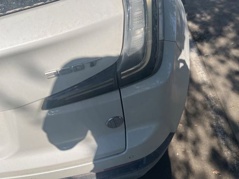 Used 2023 Cadillac XT4 Sport w/ Cold Weather Package FWD image 4