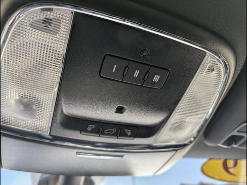 Used 2019 Jeep Grand Cherokee Altitude AWD/4WD image 35
