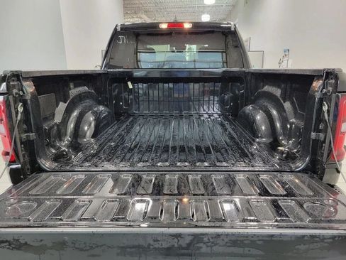 New 2026 RAM 1500 Big Horn w/ Night Edition AWD/4WD image 8
