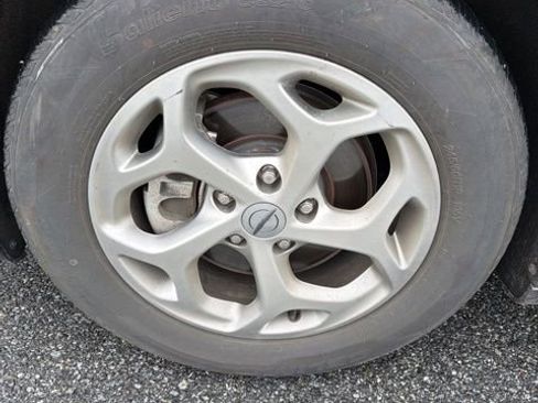 Used 2023 Chrysler Pacifica Limited image 4