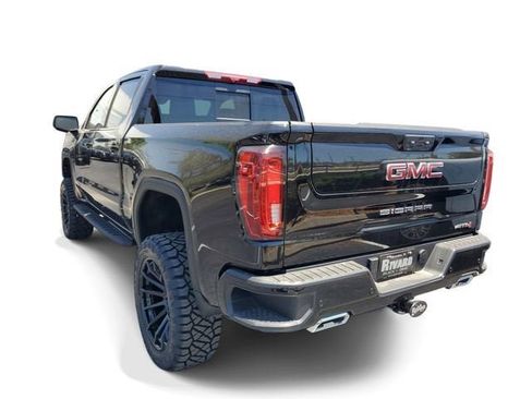 New 2026 GMC Sierra 1500 AT4 w/ AT4 Premium Package AWD/4WD image 4
