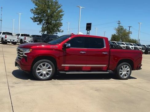 Certified 2023 Chevrolet Silverado 1500 High Country w/ Technology Package AWD/4WD image 5
