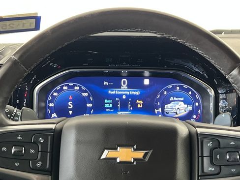 Used 2023 Chevrolet Silverado 1500 LTZ AWD/4WD image 17