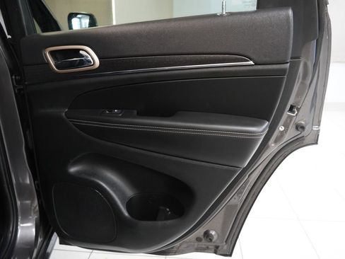 Used 2015 Jeep Grand Cherokee Limited AWD/4WD image 31