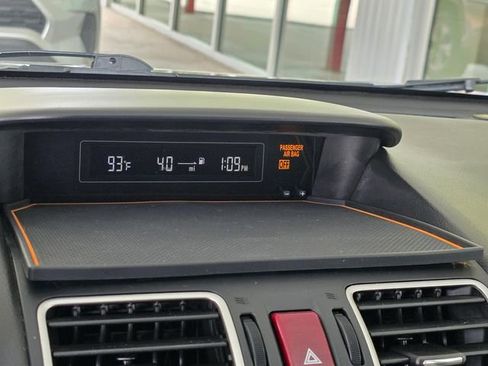 Used 2017 Subaru Crosstrek 2.0i Limited AWD/4WD image 14