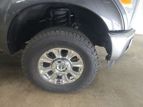 Used 2016 Ford F250 XLT AWD/4WD image 2