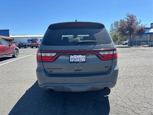 Used 2022 Dodge Durango R/T w/ Blacktop Package AWD/4WD image 6