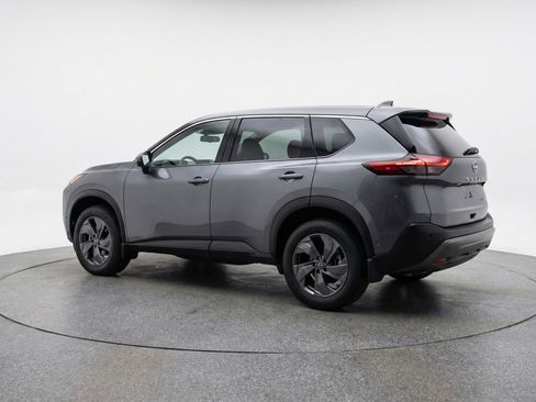 Used 2025 Nissan Rogue SV image 6