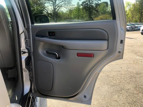 Used 2004 GMC Yukon Denali image 11