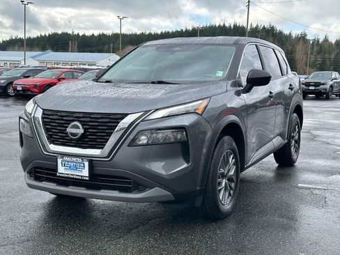Used 2023 Nissan Rogue S image 6