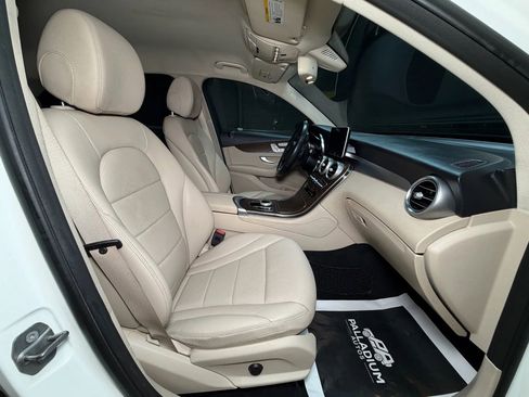 Used 2019 Mercedes-Benz GLC 300 GLC 300 Sport Utility 4D image 53