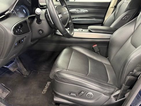 Used 2022 Genesis GV70 2.5T w/ Select Package image 10