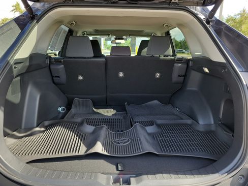 Used 2024 Toyota RAV4 XLE w/ Convenience Package FWD image 12