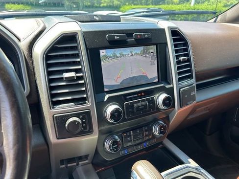 Used 2019 Ford F150 King Ranch w/ Equipment Group 601A Luxury AWD/4WD image 26
