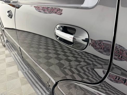 Used 2017 Ford Expedition XLT w/ Equipment Group 202A image 24