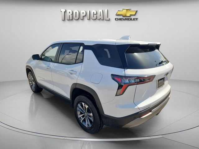 New 2027 Chevrolet Equinox LT FWD image 3