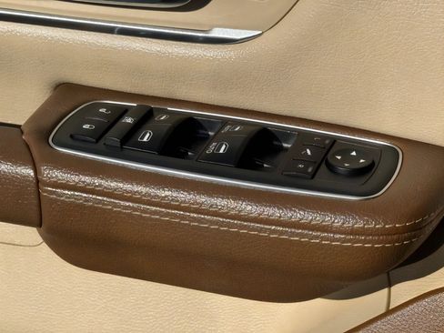 Used 2019 RAM 1500 Laramie image 26