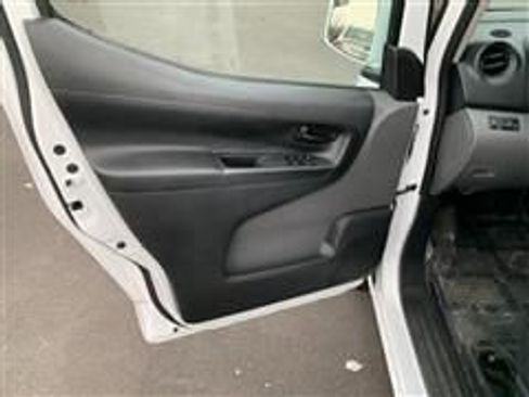 Used 2017 Nissan NV200 SV w/ Technology Package image 17