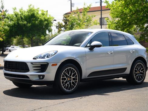 Used 2015 Porsche Macan S AWD/4WD image 7