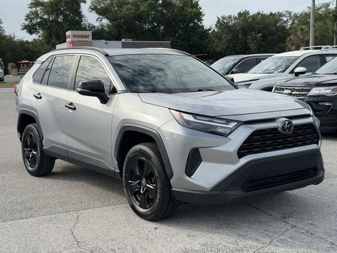 Used 2023 Toyota RAV4 XLE w/ Convenience Package FWD image 2