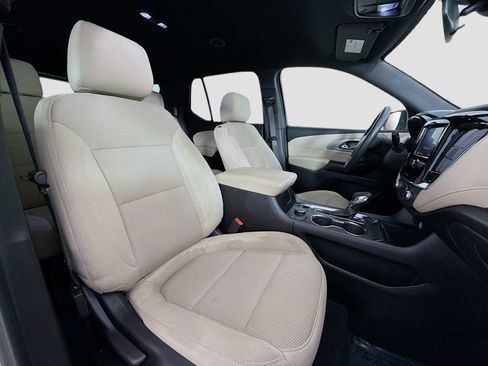 Used 2023 Chevrolet Traverse LS FWD image 30