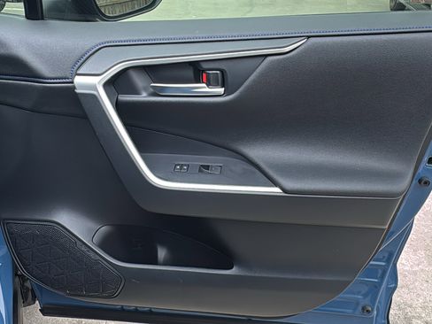 Used 2025 Toyota RAV4 XSE image 30