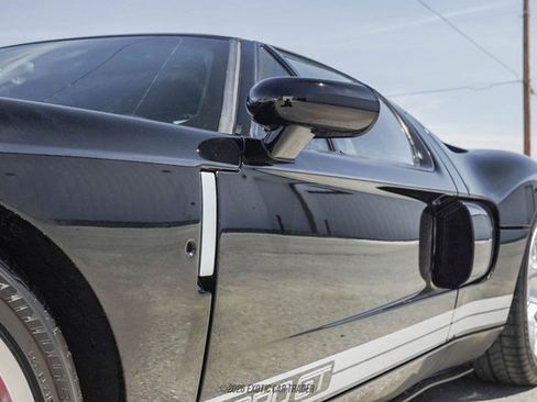 Used 2005 Ford GT image 55