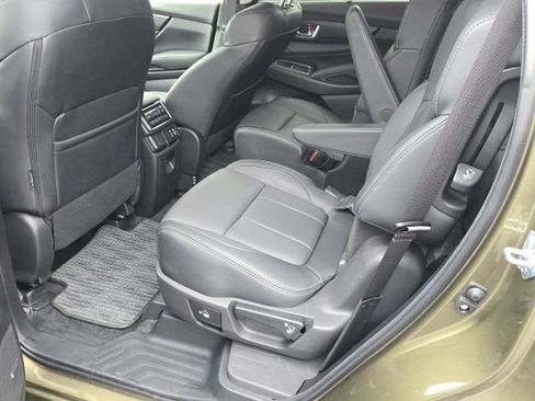 Certified 2025 Subaru Ascent Limited AWD/4WD image 11