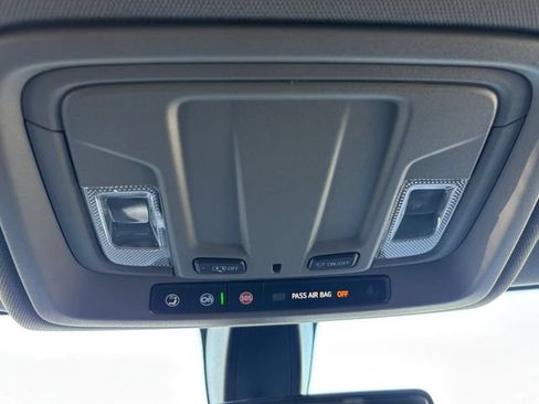 Used 2020 GMC Sierra 1500 Elevation w/ Elevation Value Package RWD image 8