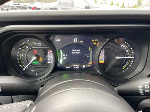 Used 2025 Jeep Wrangler Unlimited Rubicon 4xe w/ Safety Group image 9