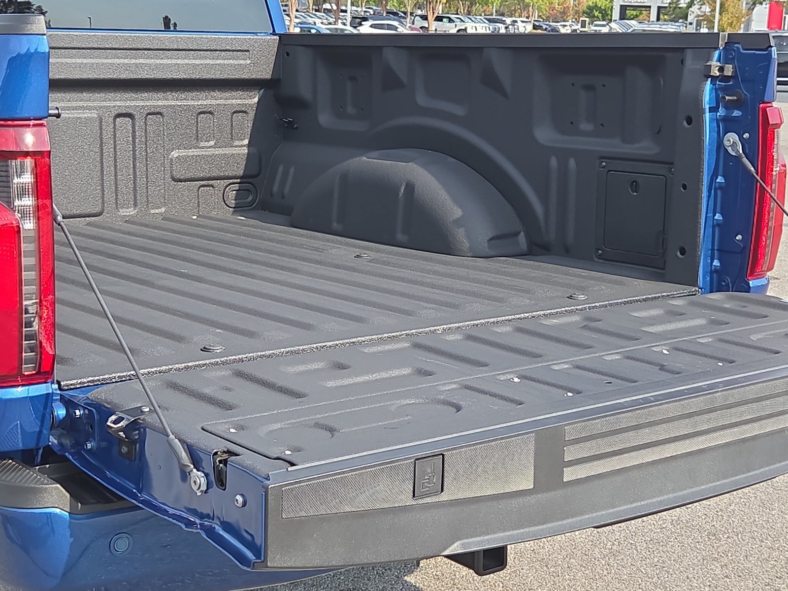 Used 2024 Ford F150 STX AWD/4WD image 9