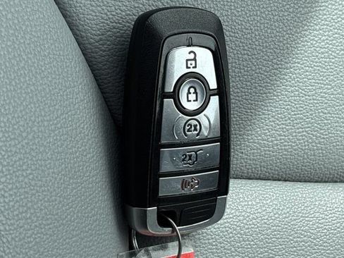 Used 2021 Ford Explorer XLT w/ Equipment Group 202A RWD image 48