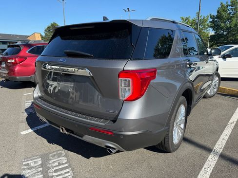 Used 2021 Ford Explorer Limited w/ Hybrid Equipment Group 310A AWD/4WD image 3