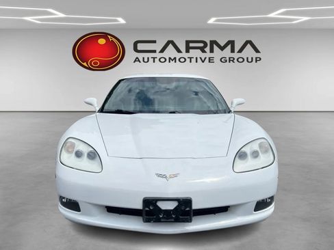 Used 2011 Chevrolet Corvette Coupe w/ 1LT RWD image 8