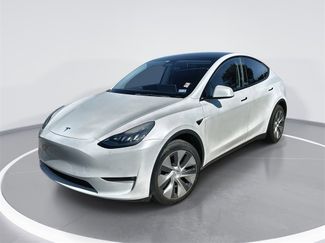 Used 2021 Tesla Model Y Long Range video 1